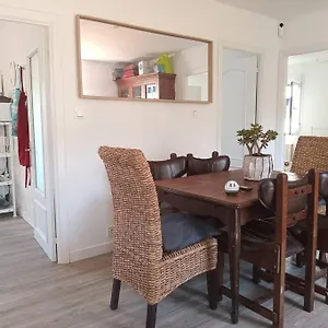 Preciosa Casa Bi-familiar Al Lado De Donosti. Apartamento
